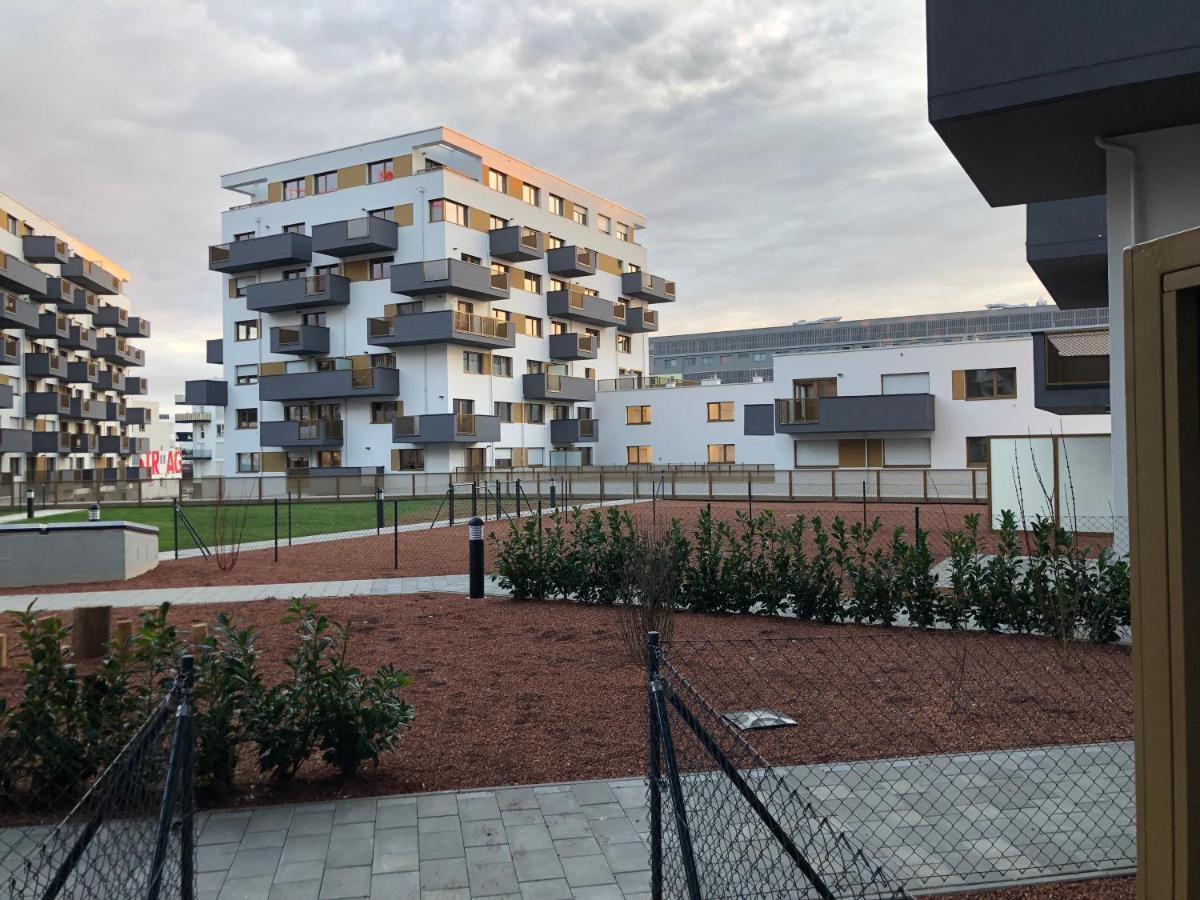 Neubau Wohnung Stadlau Вена Экстерьер фото